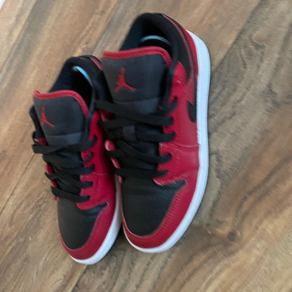 Jordan 1 low GS 4 slightly worn with box